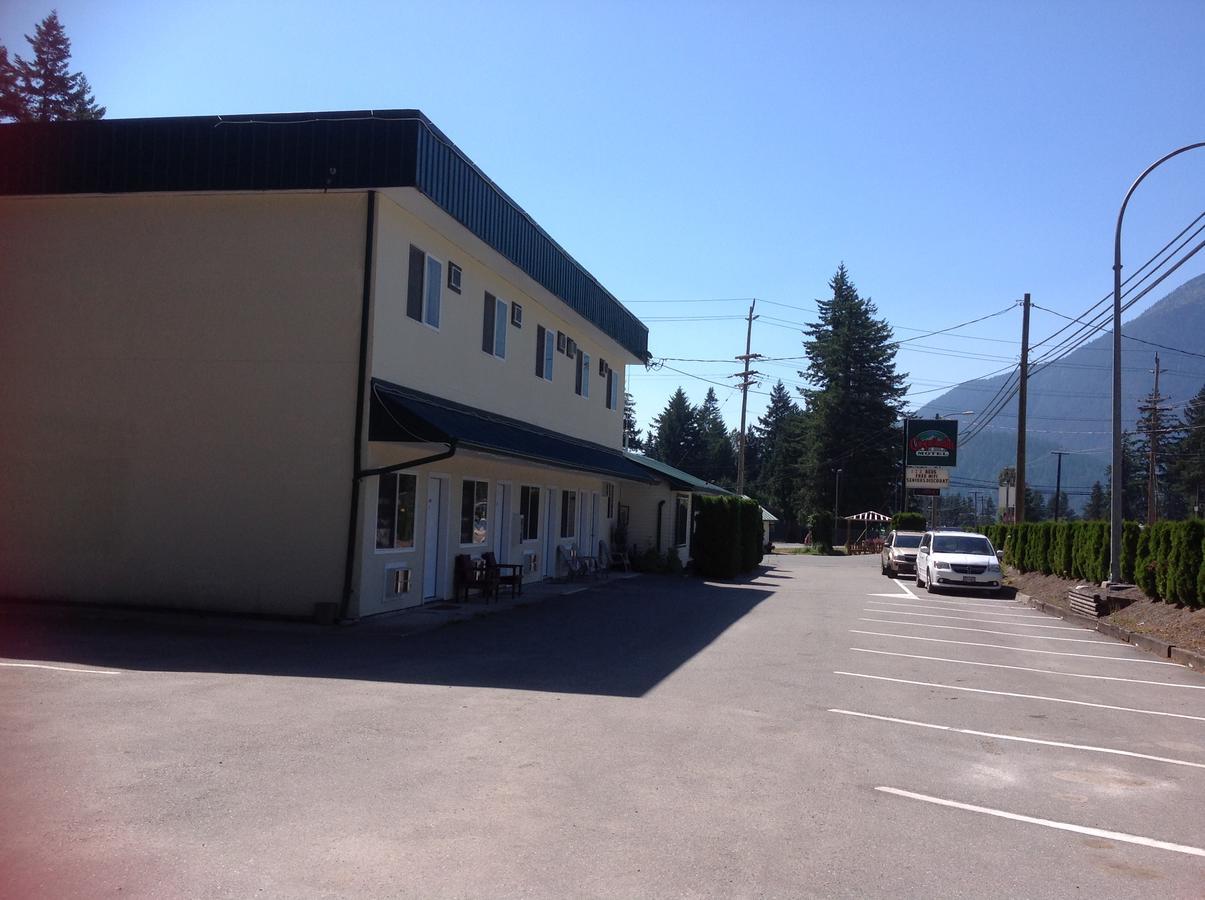 Coquihalla Motel Hope Exterior photo
